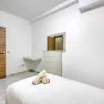 Appartement Prime Qawra With Balcony, Ac, Full Kitchen & Wifi By 360 Estates *