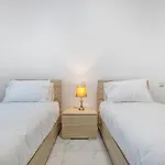Prime Qawra With Balcony, Ac, Full Kitchen & Wifi By 360 Estates Appartement *