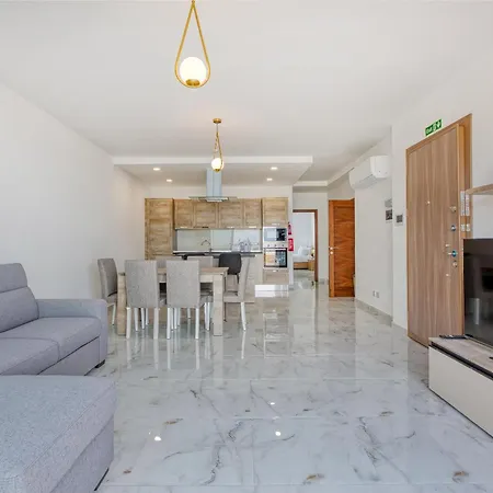 Prime Qawra With Balcony, Ac, Full Kitchen & Wifi By 360 Estates