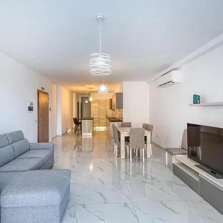 Prime Qawra With Balcony, Ac, Full Kitchen & Wifi By 360 Estates Apartment *