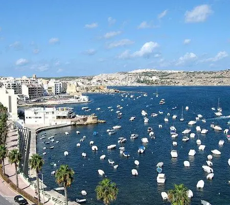 Prime Qawra With Balcony, Ac, Full Kitchen & Wifi By 360 Estates *