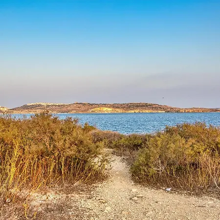 Prime Qawra With Balcony, Ac, Full Kitchen & Wifi By 360 Estates San Pawl il-Baħar