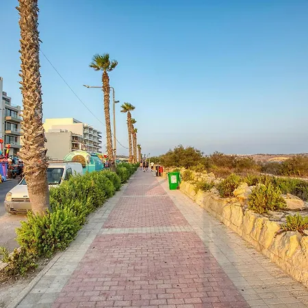 Prime Qawra With Balcony, Ac, Full Kitchen & Wifi By 360 Estates Apartment