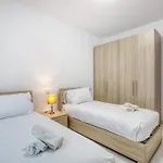 Prime Qawra With Balcony, Ac, Full Kitchen & Wifi By 360 Estates *