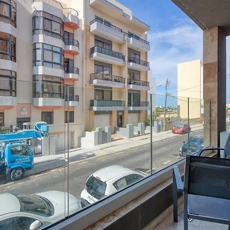 Prime Qawra With Balcony, Ac, Full Kitchen & Wifi By 360 Estates *